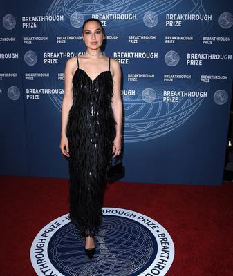 11th_Breakthrough_Prize_Ceremony_282229~0.jpg