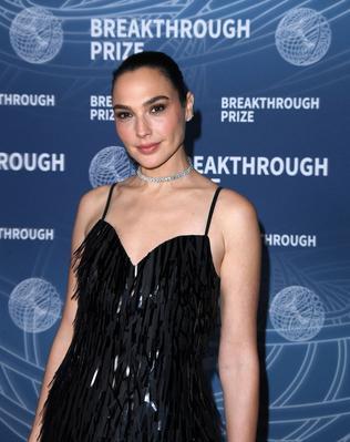 11th_Breakthrough_Prize_Ceremony_282729.jpg