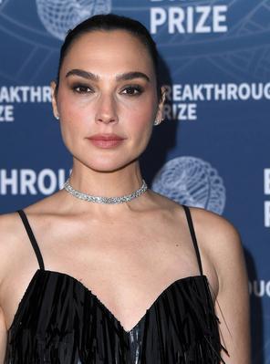 11th_Breakthrough_Prize_Ceremony_284229~0.jpg