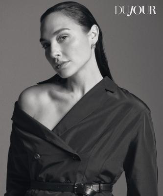 574814776_gal-dujour-1.jpg